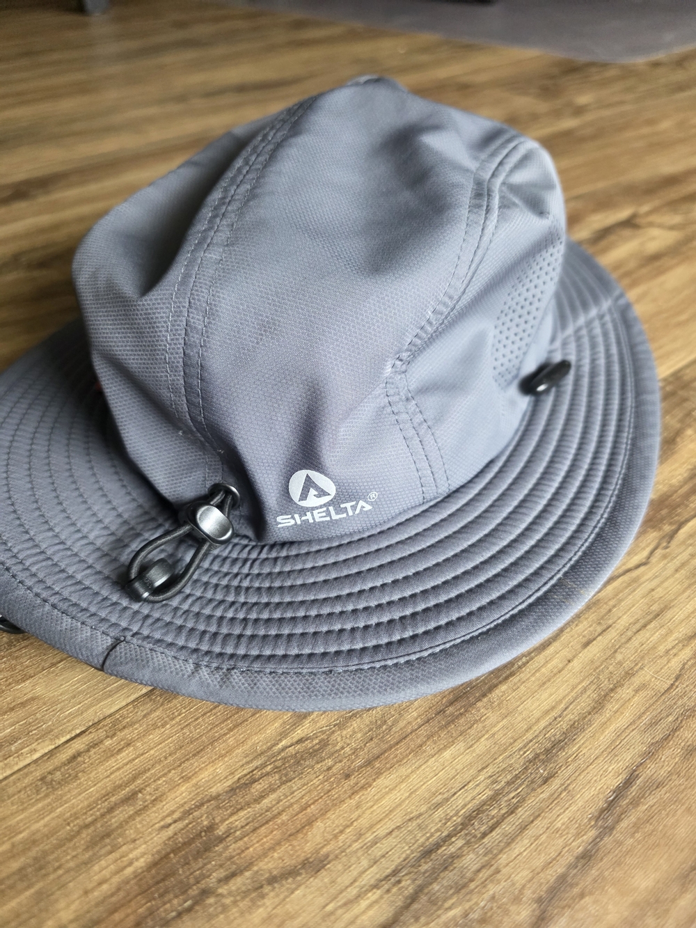 Shelta Raptor Hat - Picture 6 of 8